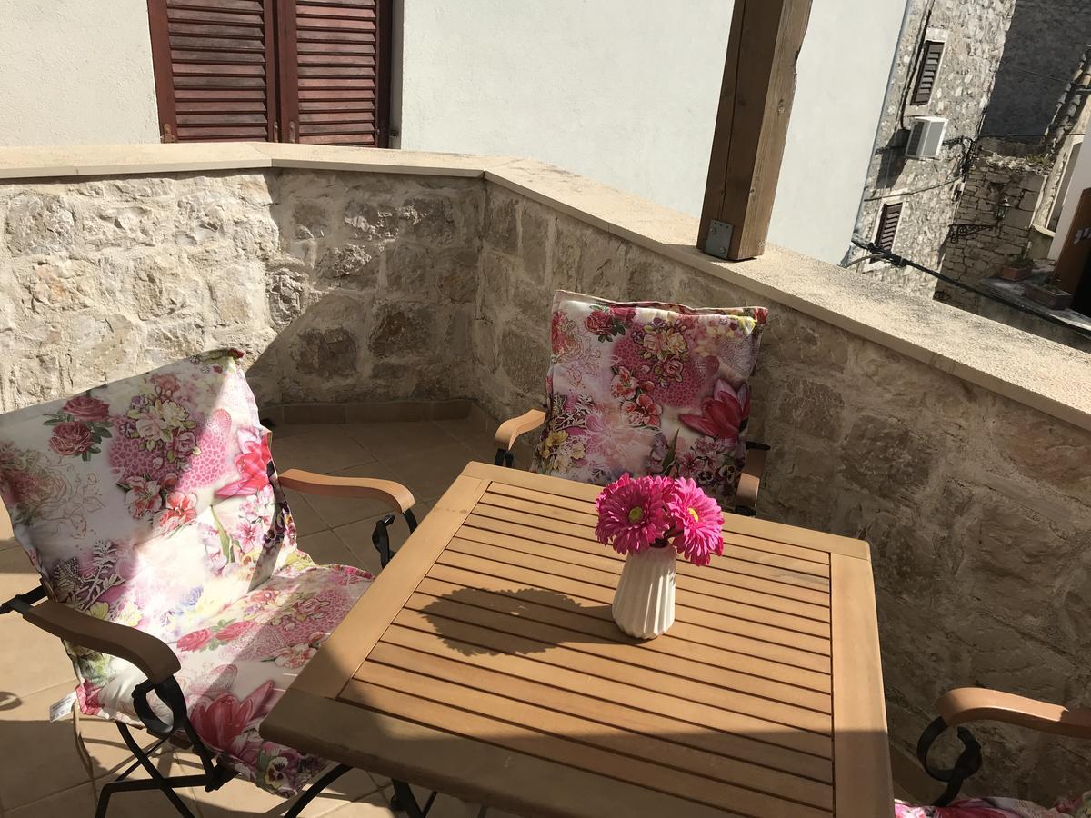 Apartman Toni Tribalj Εξωτερικό φωτογραφία